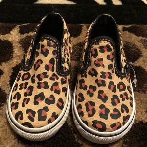 Toddler leopard vans